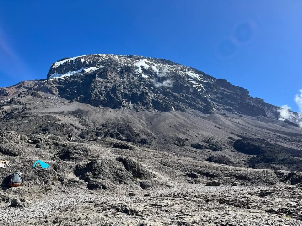 Kilimanjaro umbwe route blue and black tent