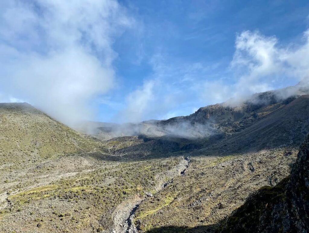 Mount Kilimanjaro, baranco camp to Karanga camp sky