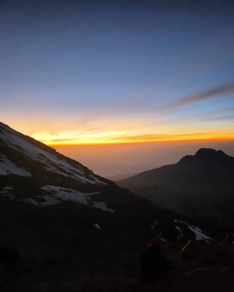 kilimanjaro lemosho route sunset