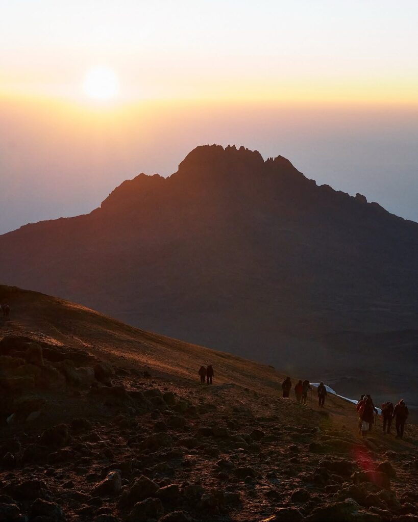 kilimanjaro mount northern curcuit route trekking climbers